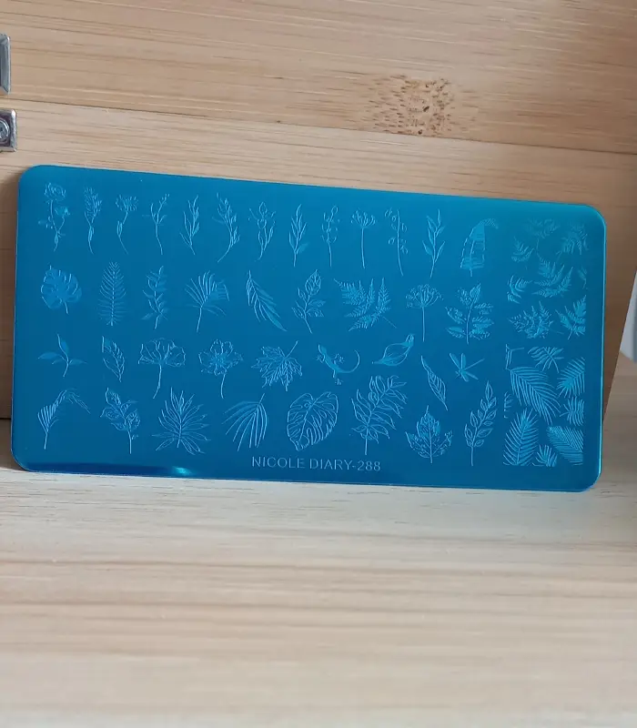 plaque de stamping. M.E.A Studio Aura