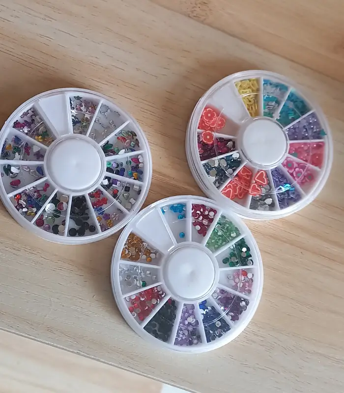 strass pour ongle. M.E.A Studio Aura