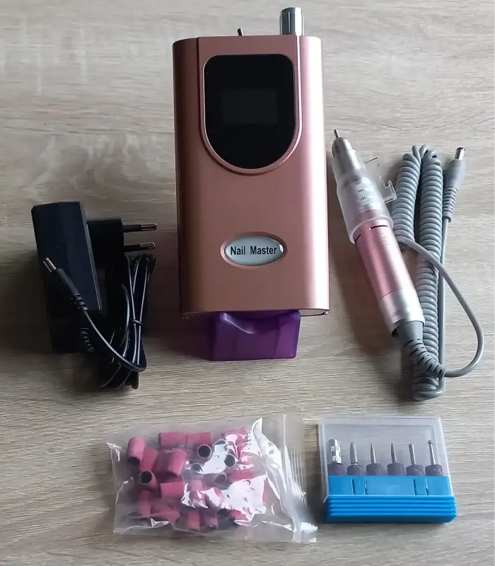 Ponceuse pour ongle.M.E.A Studio Aura