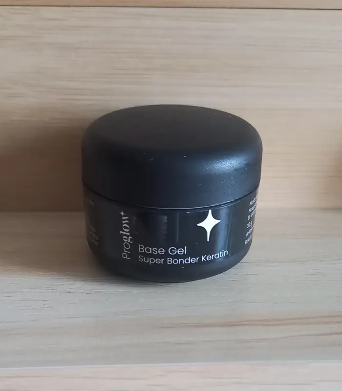 gel de construction pour rallongement des ongles. M.E.A Studio Aura