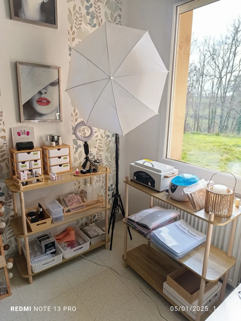 salon onglerie. M.E.A Studio Aura