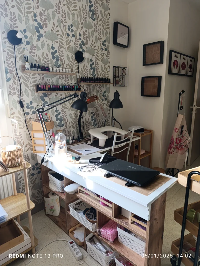 salon onglerie. M.E.A Studio Aura