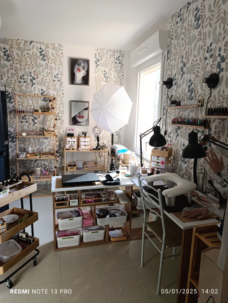 salon onglerie. M.E.A Studio Aura