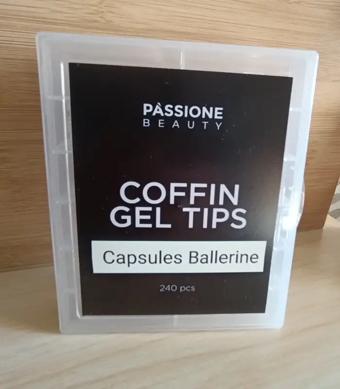 Capsule americaine pour press on nails. M.E.A Studio Aura
