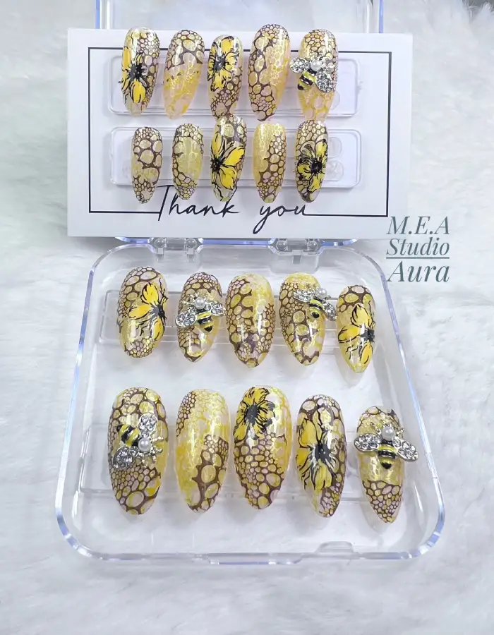 Press on nails jaune (1)