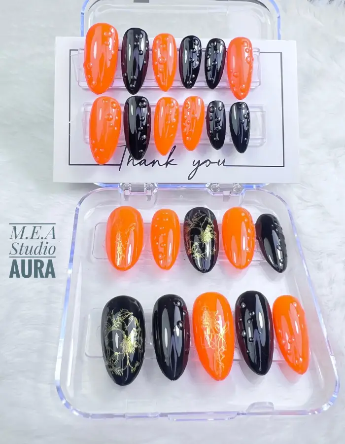 Press on nails bleu. M.E.A Studio Aura (4)