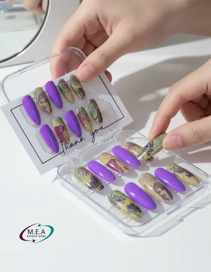 Press on nails.M.E.A Studio Aura (12)