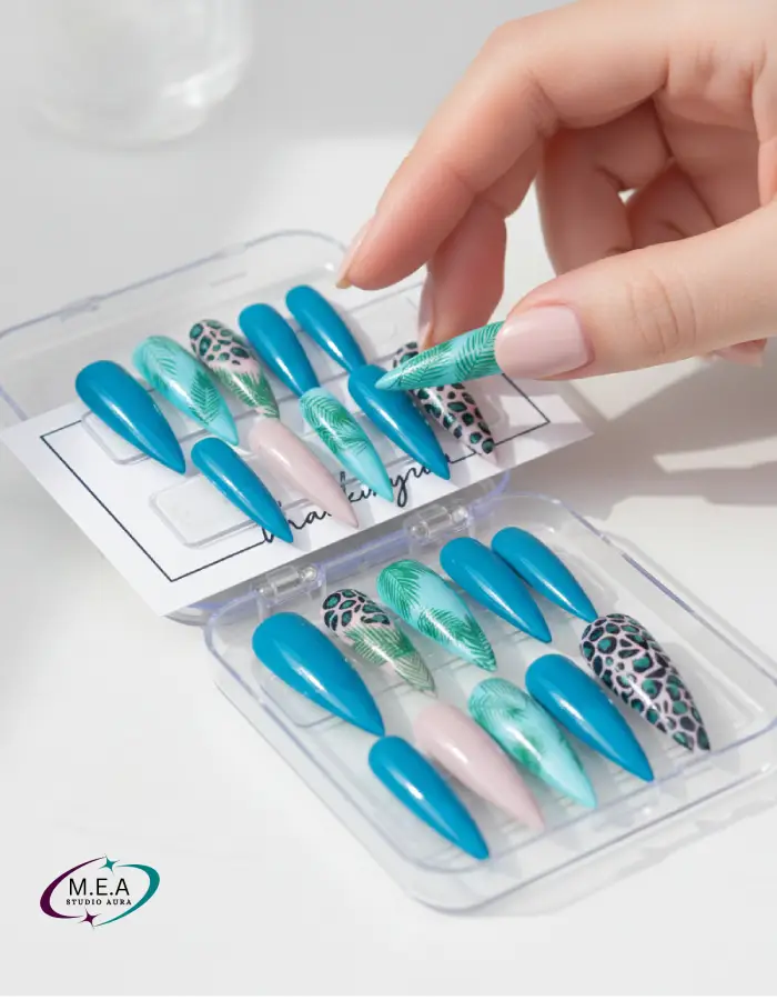 Press on nails.M.E.A Studio Aura (4)