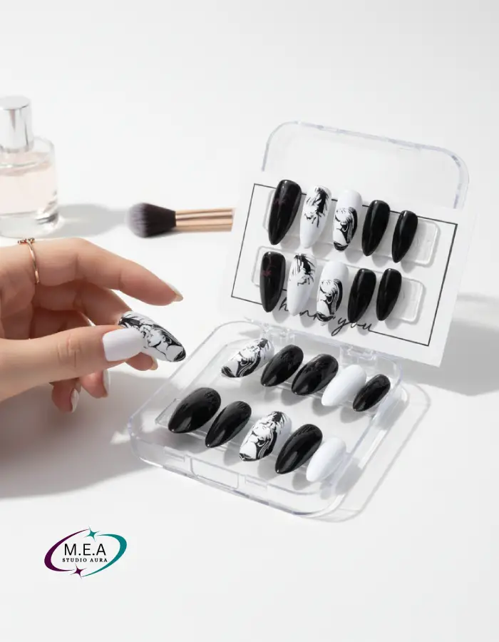 Press on nails.M.E.A Studio Aura (3)