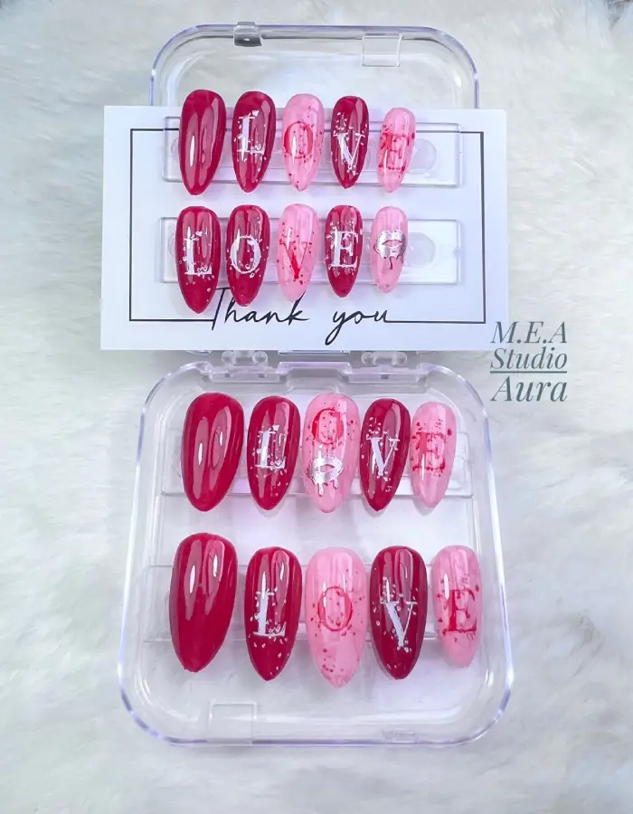 Press on nails violette. M.E.A Studio Aura (4)