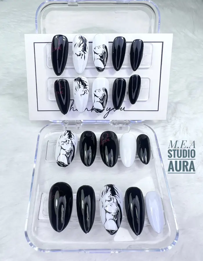 Press on nails violette. M.E.A Studio Aura (8)