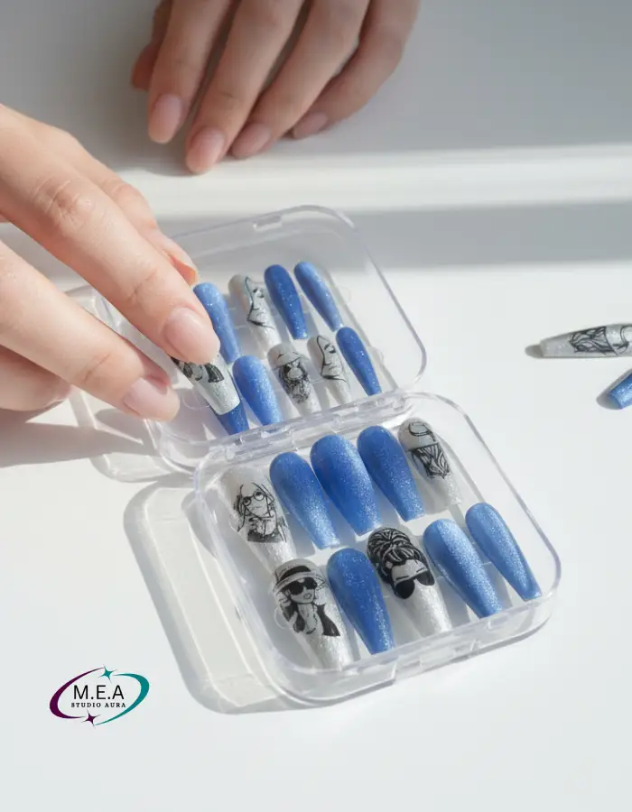 Press on nails . M.E.A Studio Aura (3)
